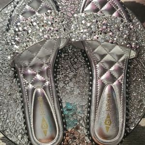 Diamond stud flats